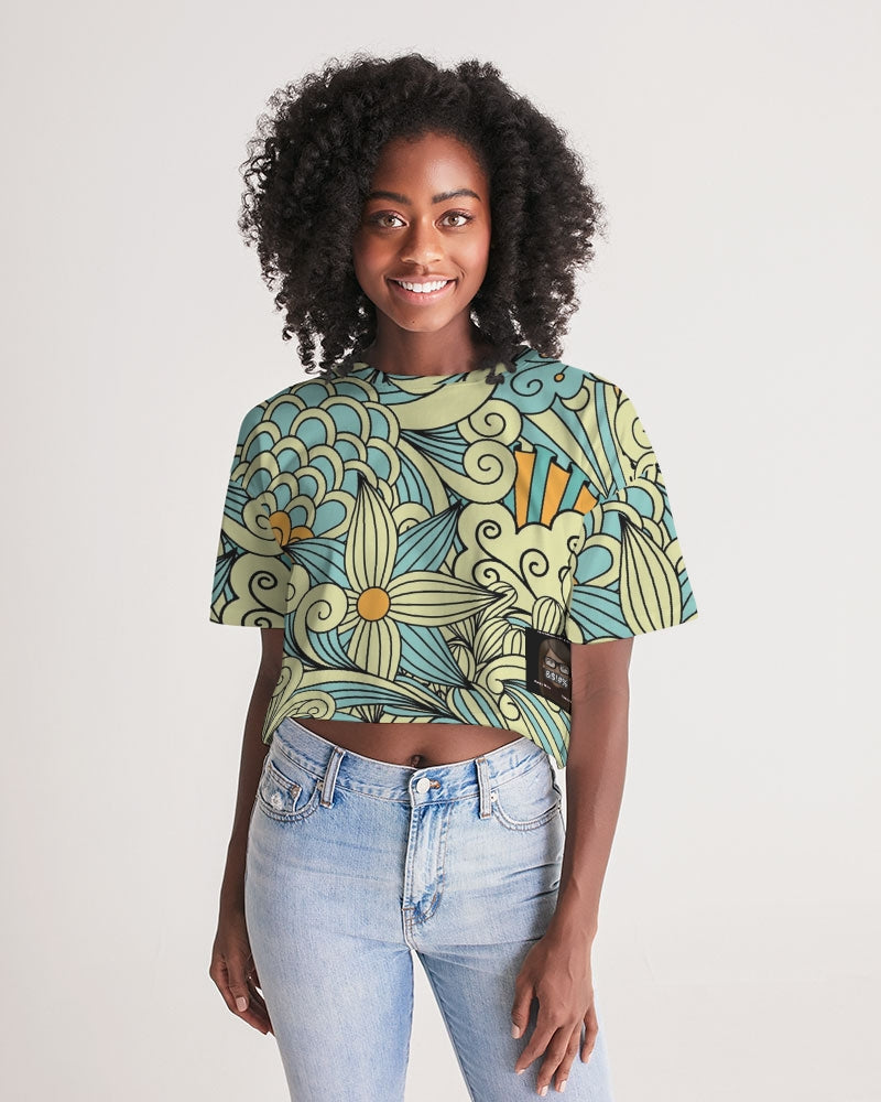 Angry yellow blue green print Women's Lounge Cropped Tee