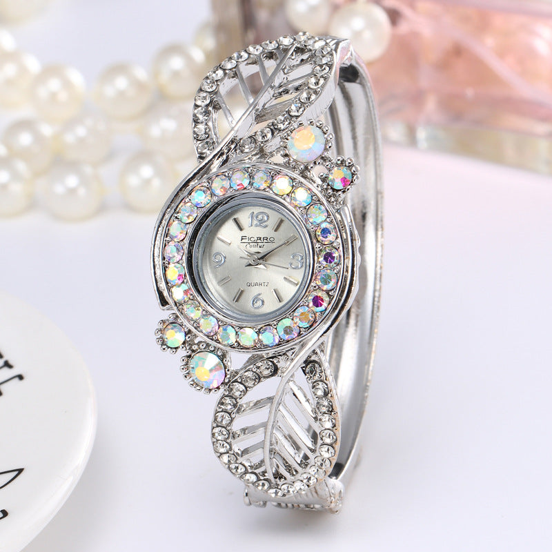 Four-leaf clover diamond bracelet watch