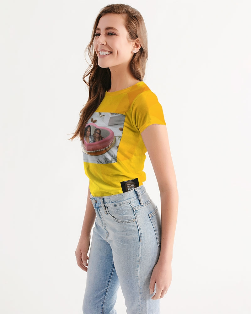 vector-yellow Women's Tee