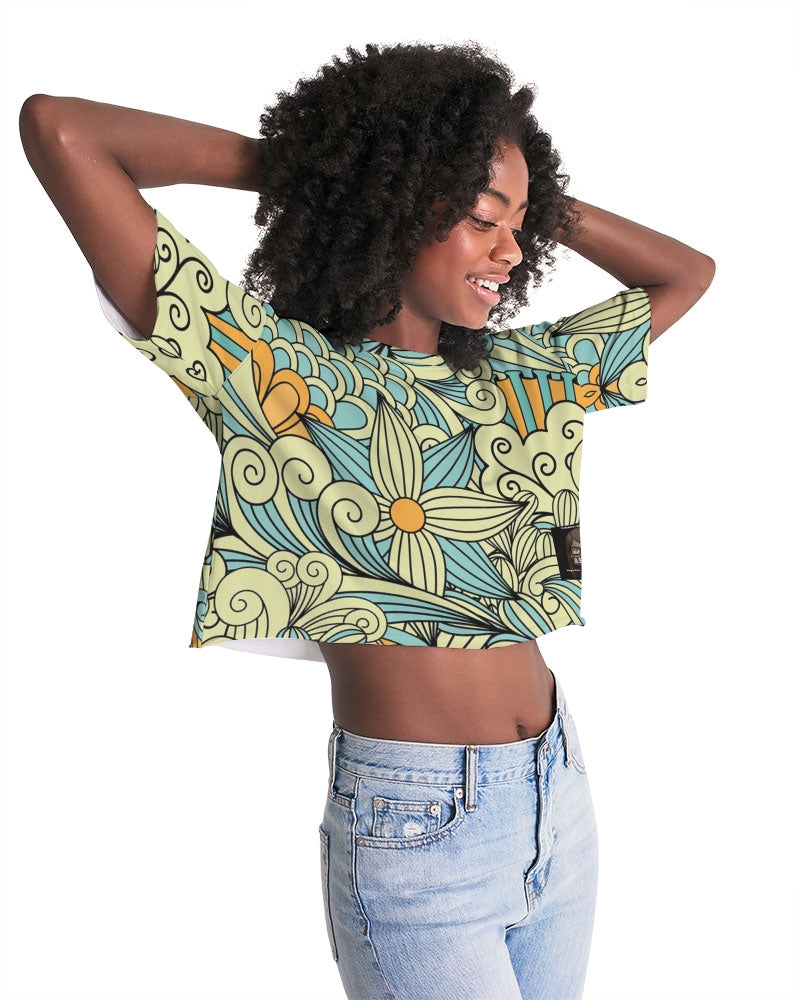 Angry yellow blue green print Women's Lounge Cropped Tee