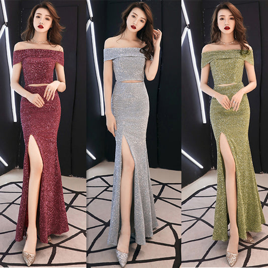 Skirt with slit hips