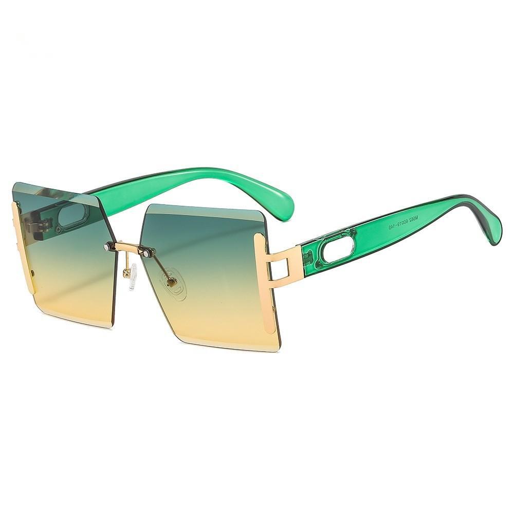 Sun Style Gorgeous Square Frame Sunglasses
