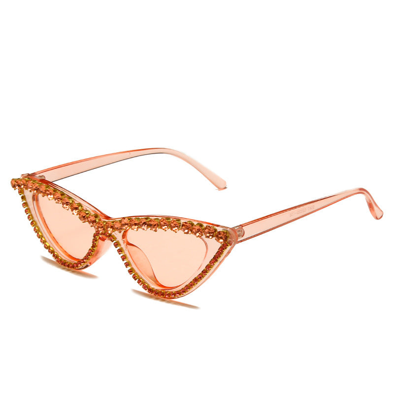 Women's Retro Triangle Trend Exaggerated Sunglasses